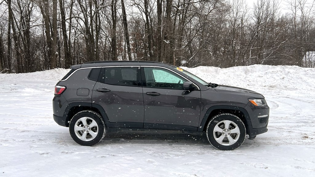 2020 Jeep Compass Image 2