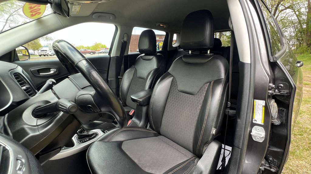 2020 Jeep Compass Image 9