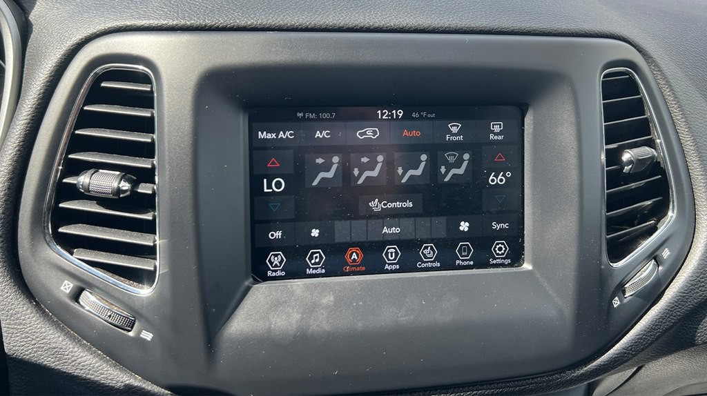 2020 Jeep Compass Image 15