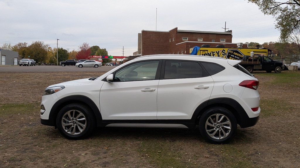 2017 Hyundai Tucson Image 6