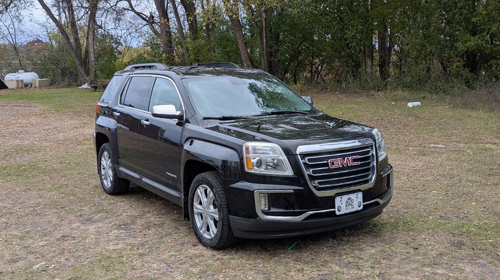 2017 GMC Terrain Image 1