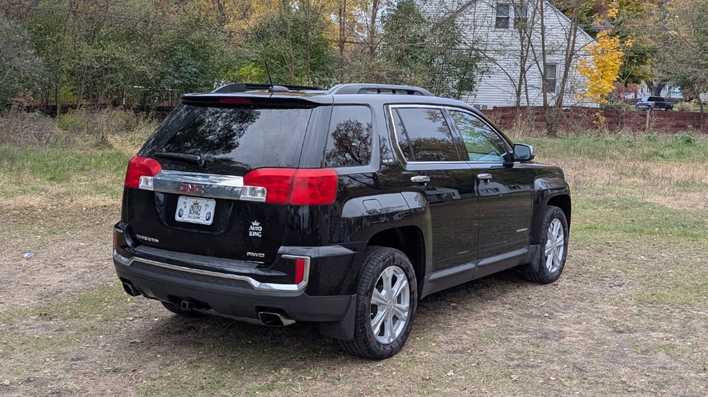 2017 GMC Terrain Image 3