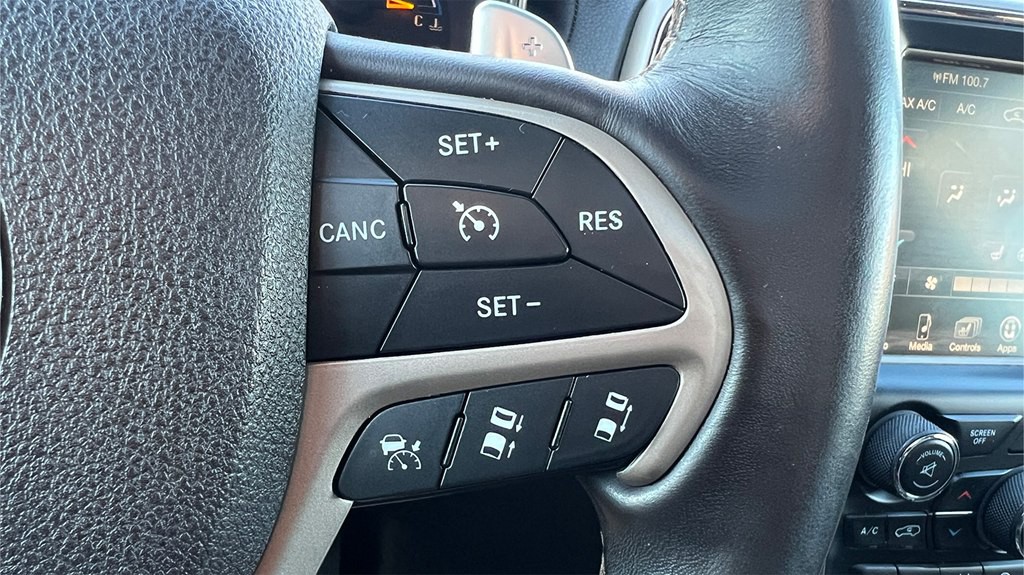 2017 Jeep Grand Cherokee Image 23