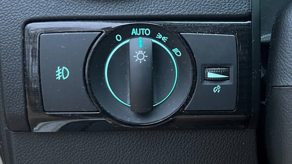 2014 Chevrolet Captiva Image 16