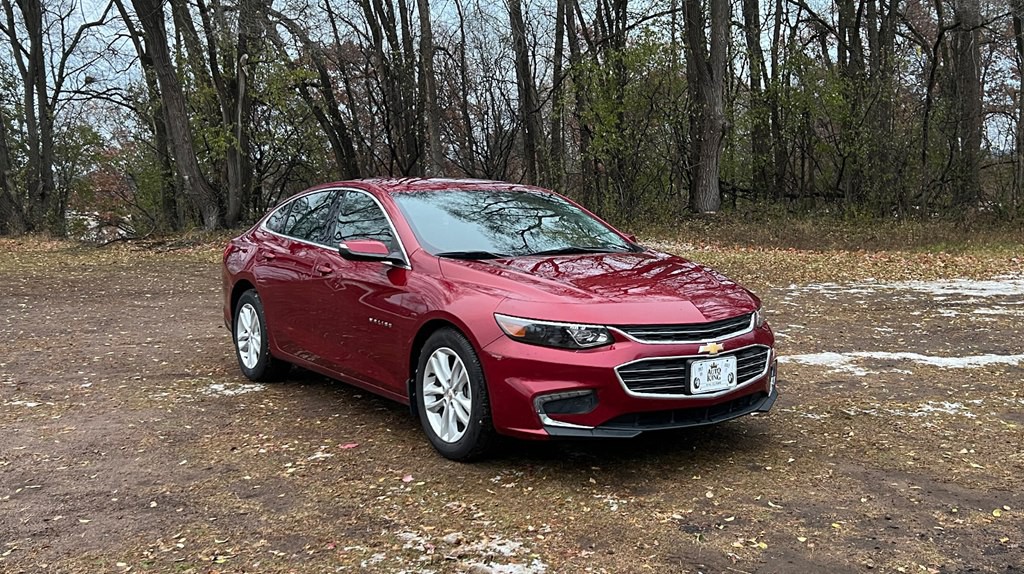 2018 Chevrolet Malibu Image 1