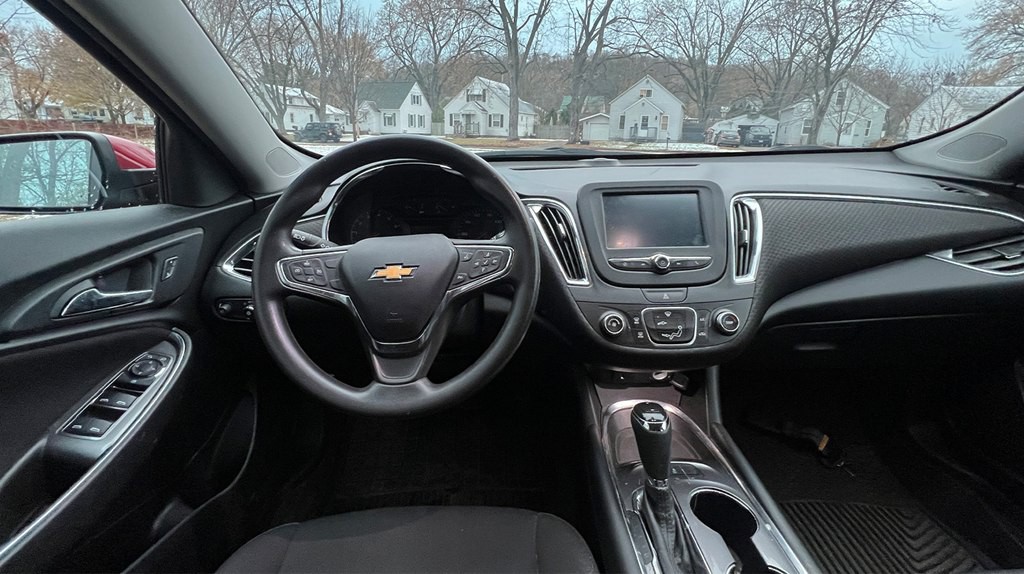 2018 Chevrolet Malibu Image 11