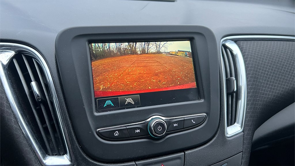 2018 Chevrolet Malibu Image 16