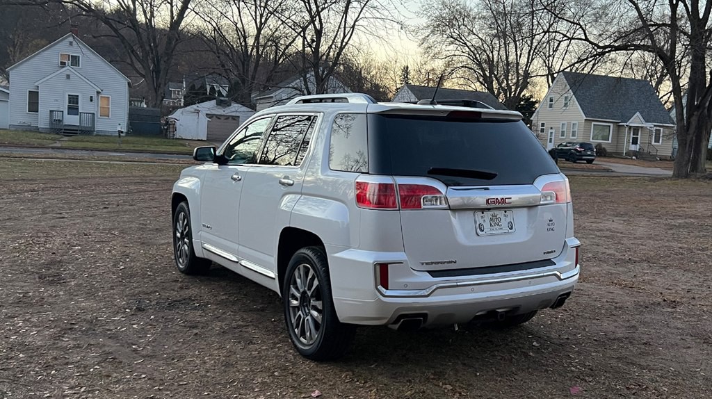2017 GMC Terrain Image 5