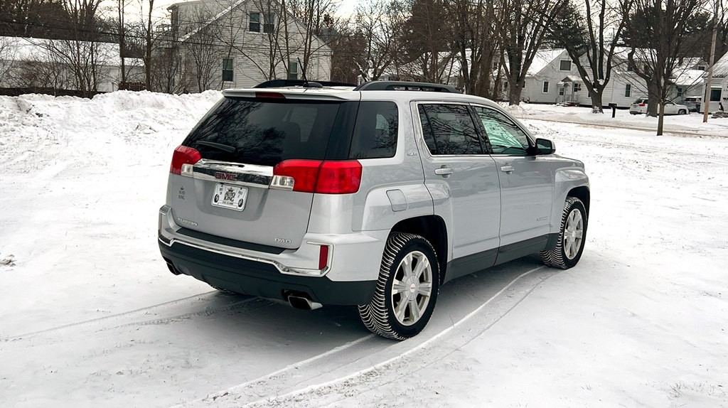 2017 GMC Terrain Image 3