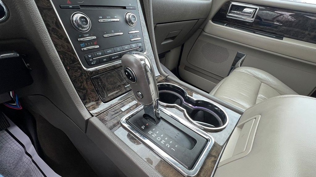 2015 Lincoln Navigator Image 19
