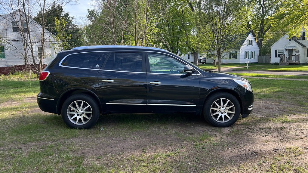 2016 Buick Enclave Image 2