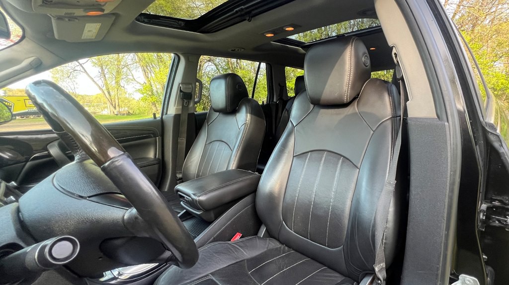 2016 Buick Enclave Image 9