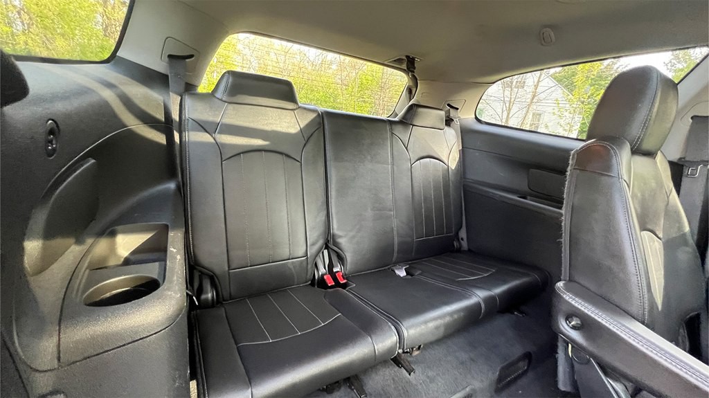 2016 Buick Enclave Image 22