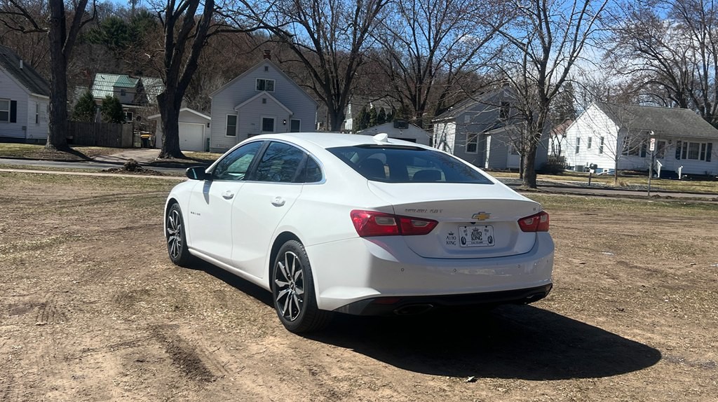 2016 Chevrolet Malibu Image 5