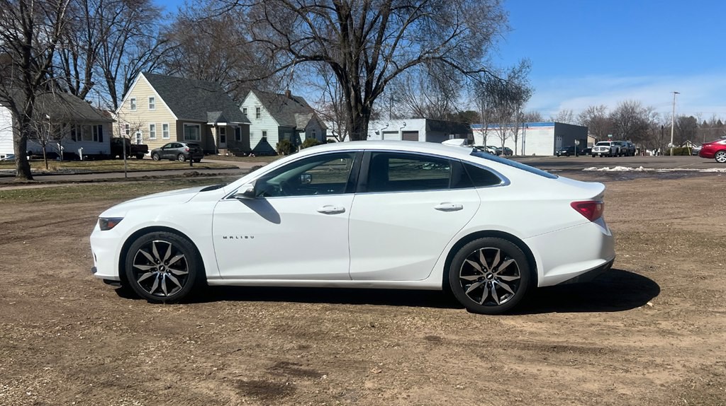 2016 Chevrolet Malibu Image 6