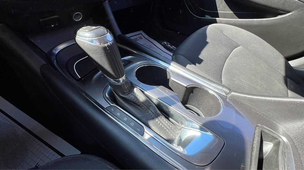 2016 Chevrolet Malibu Image 17