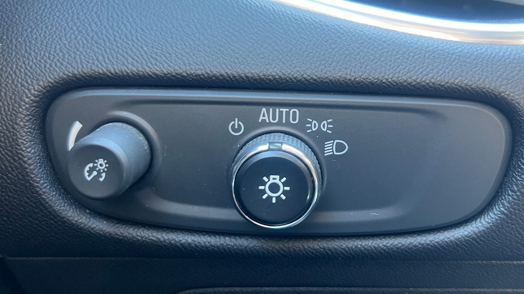 2016 Chevrolet Malibu Image 19