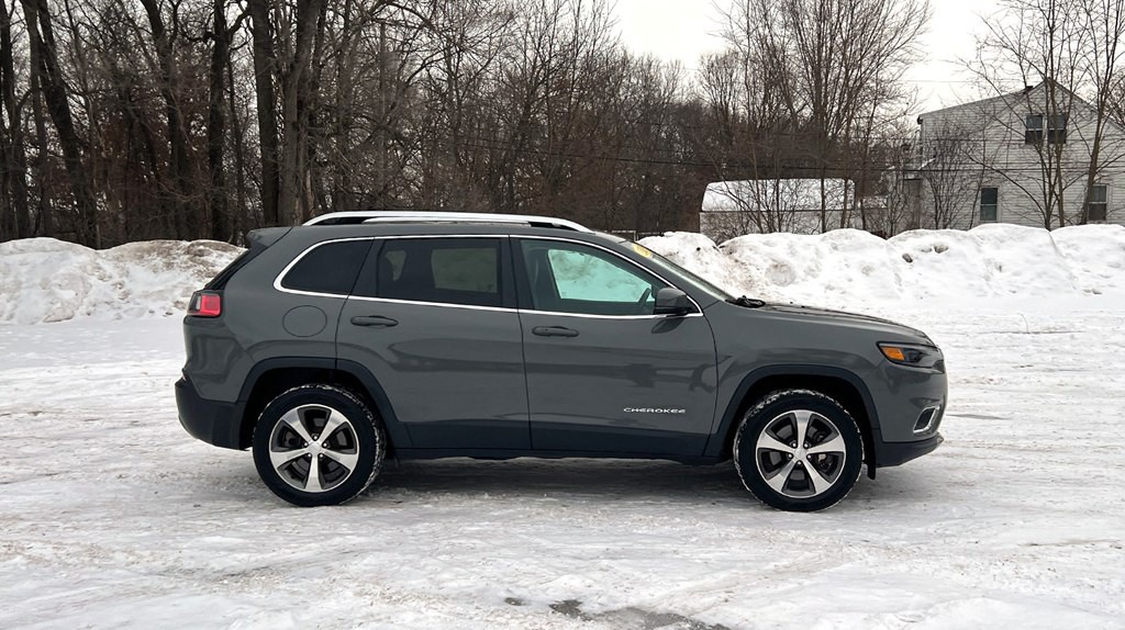 2019 Jeep Cherokee Image 2