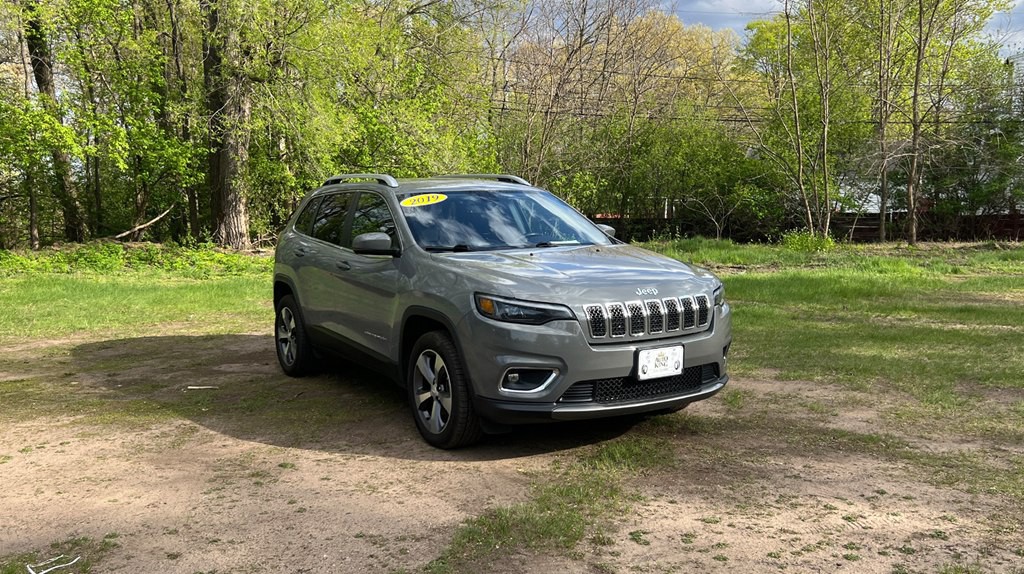 2019 Jeep Cherokee Image 1