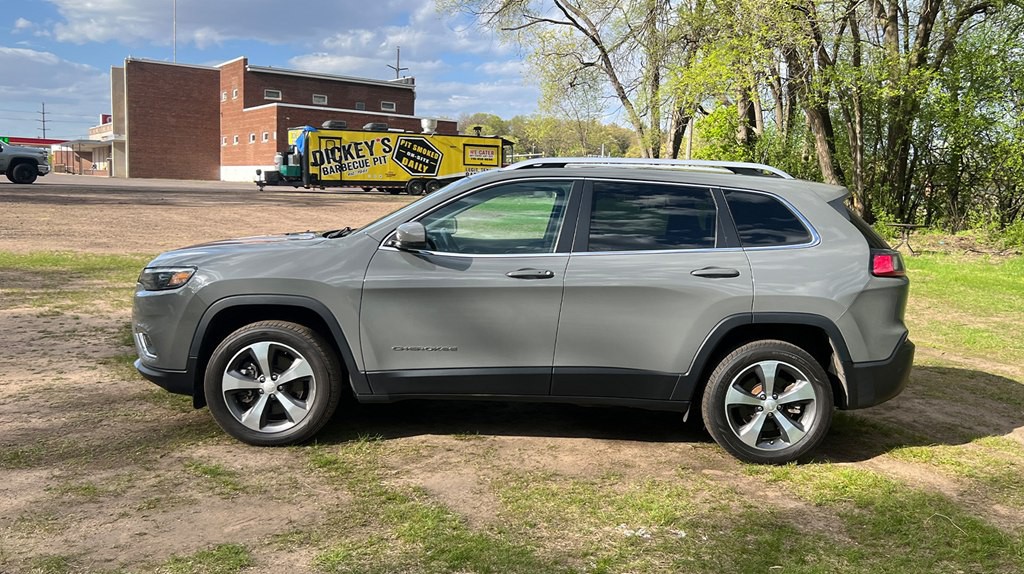 2019 Jeep Cherokee Image 6