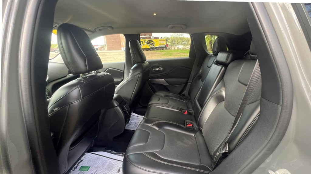 2019 Jeep Cherokee Image 20