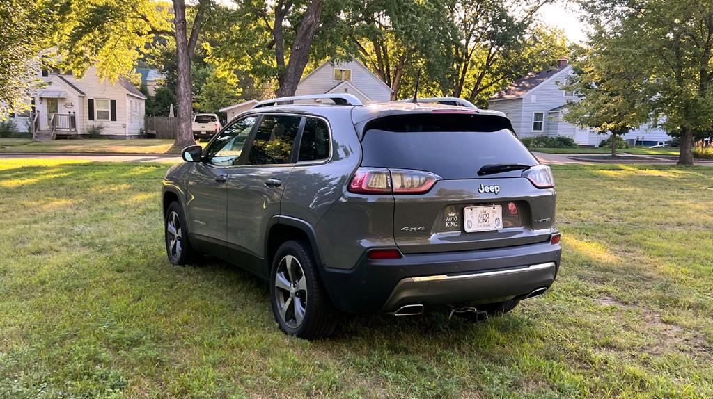 2019 Jeep Cherokee Image 5