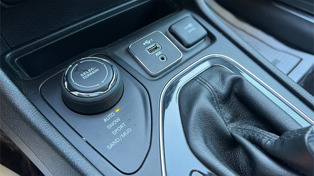 2019 Jeep Cherokee Image 18