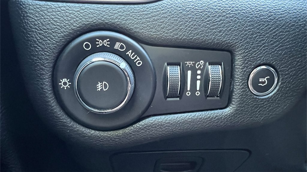 2019 Jeep Cherokee Image 20