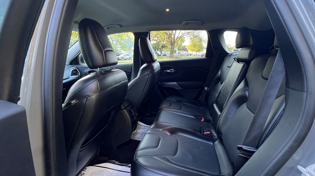 2019 Jeep Cherokee Image 23