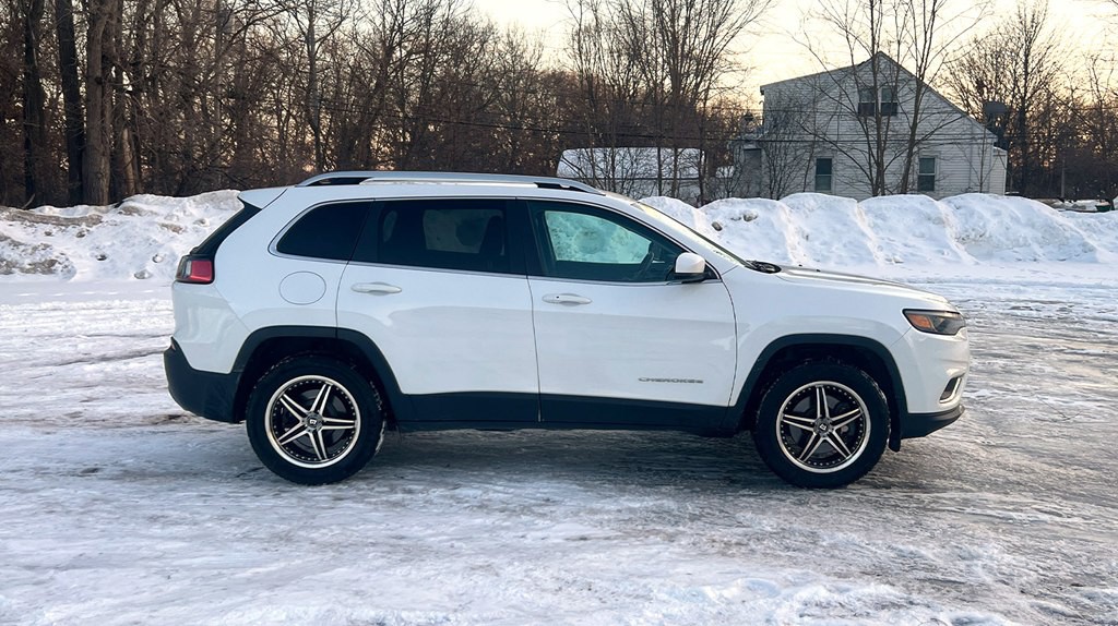 2019 Jeep Cherokee Image 2