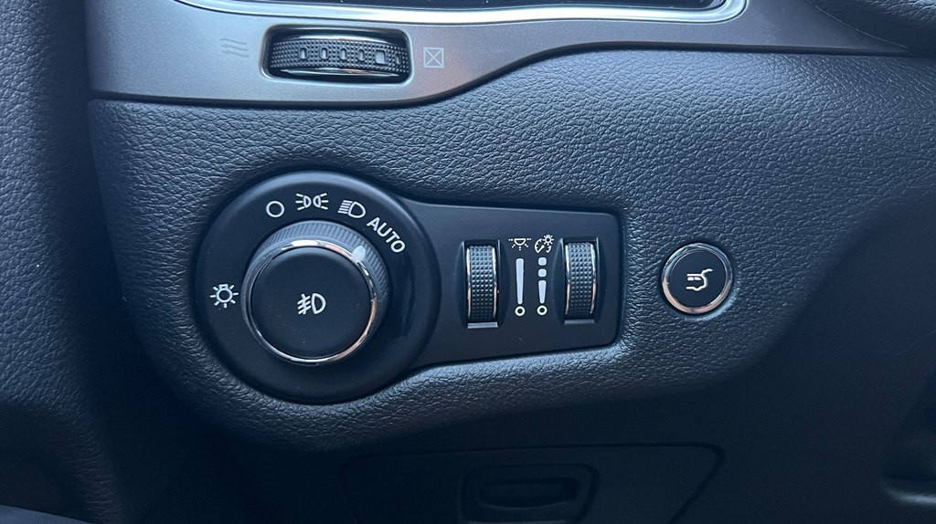 2019 Jeep Cherokee Image 19