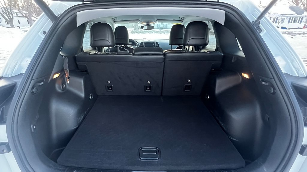 2019 Jeep Cherokee Image 24