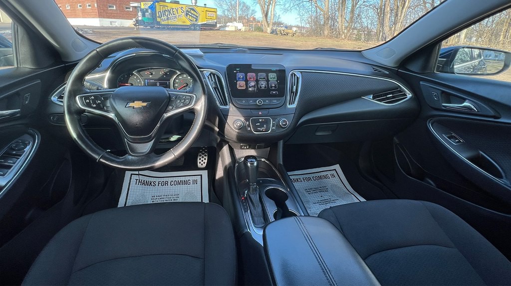 2017 Chevrolet Malibu Image 11