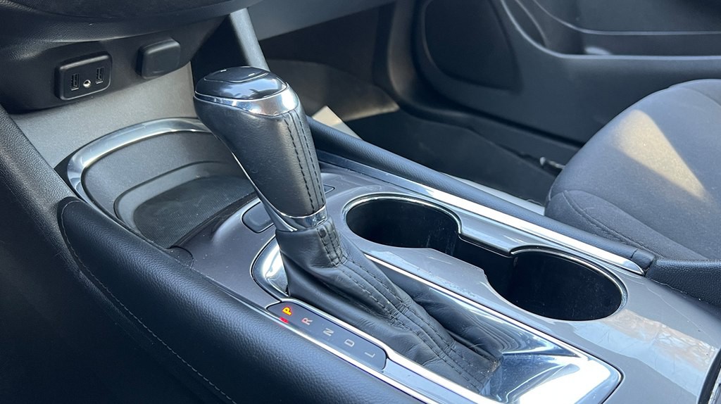 2017 Chevrolet Malibu Image 14