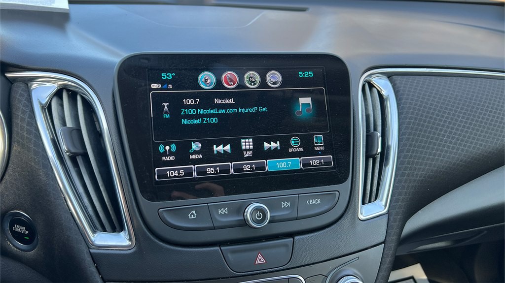 2017 Chevrolet Malibu Image 15