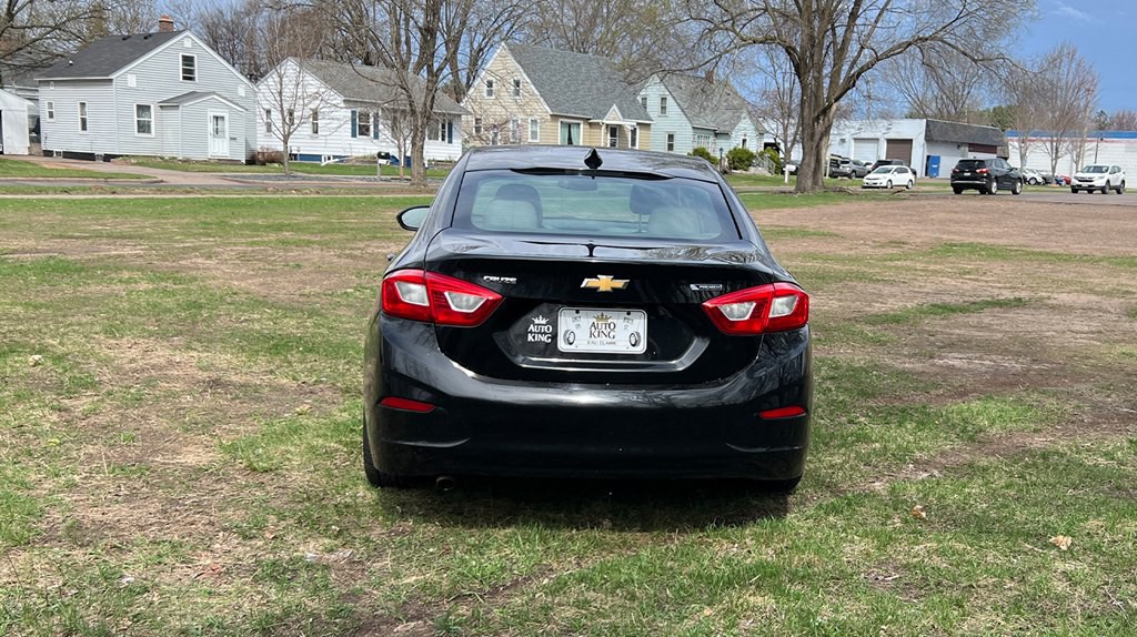 2017 Chevrolet Cruze Image 4
