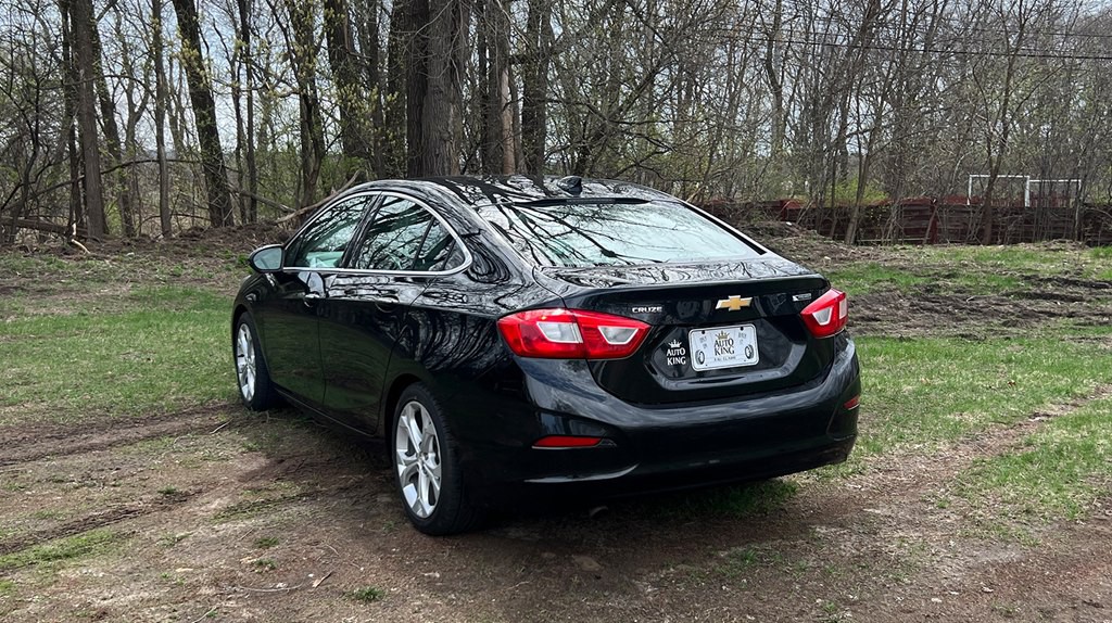 2017 Chevrolet Cruze Image 5
