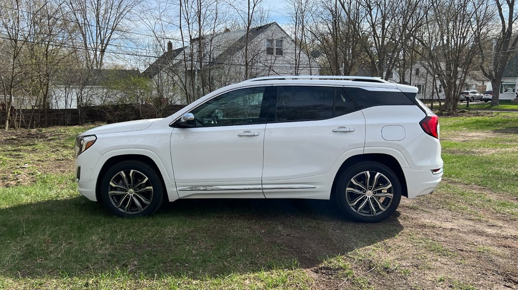 2020 GMC Terrain Image 6