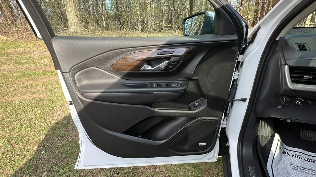 2020 GMC Terrain Image 26
