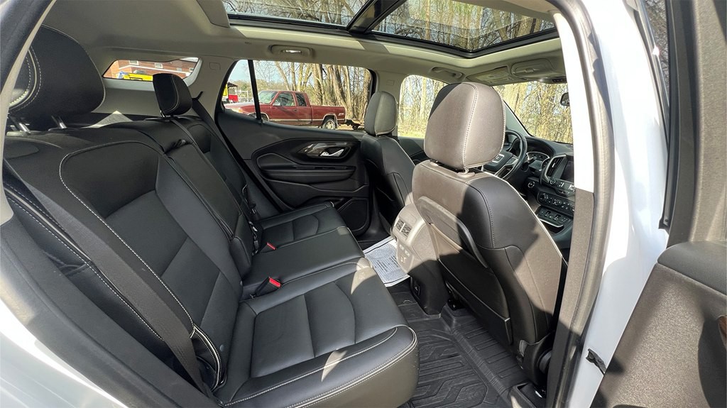 2020 GMC Terrain Image 27