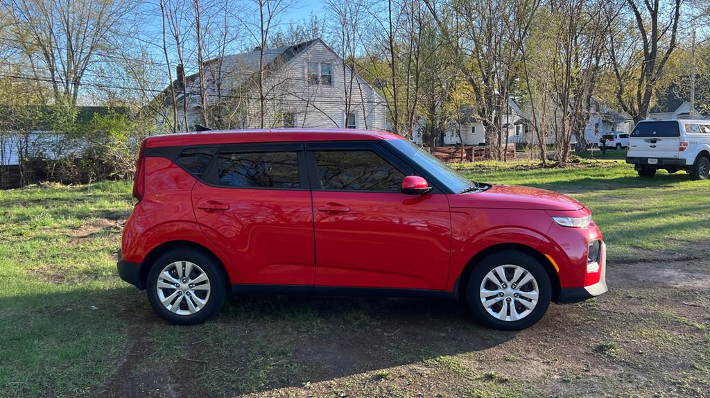 2020 Kia Soul Image 2