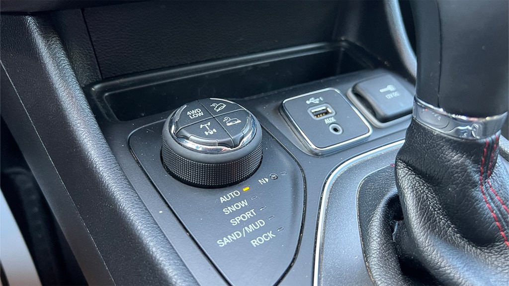 2020 Jeep Cherokee Image 12
