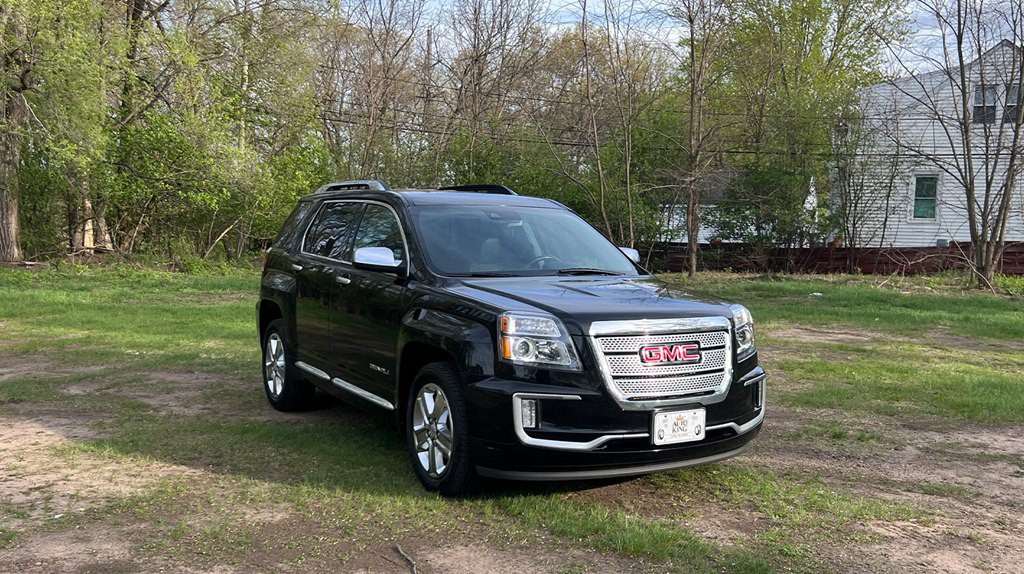 2016 GMC Terrain Image 1