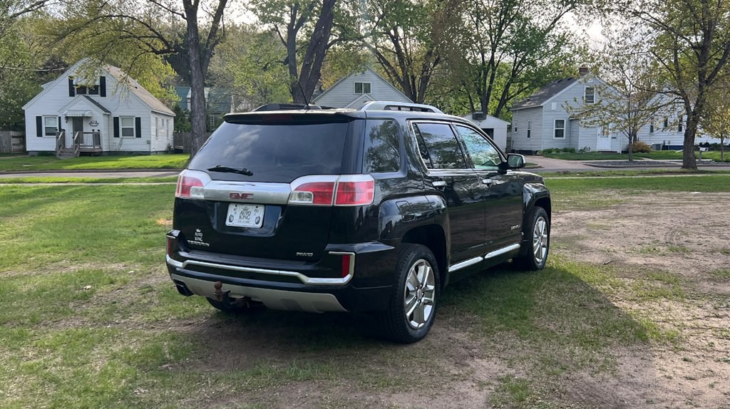 2016 GMC Terrain Image 3