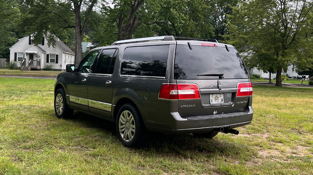 2013 Lincoln Navigator Image 5