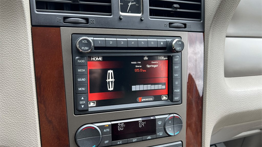 2013 Lincoln Navigator Image 12