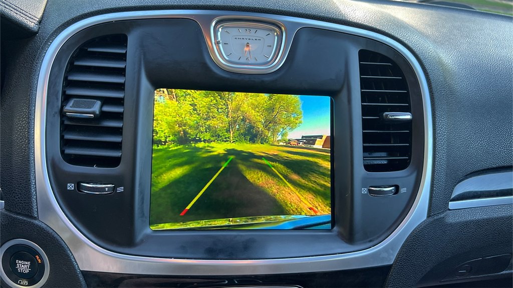 2020 Chrysler 300 Image 14