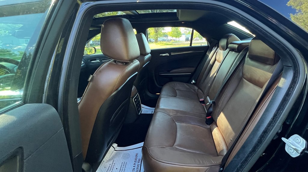 2020 Chrysler 300 Image 22