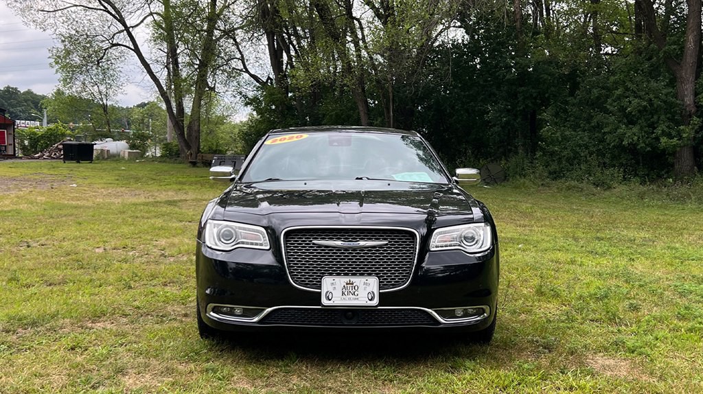 2020 Chrysler 300 Image 8