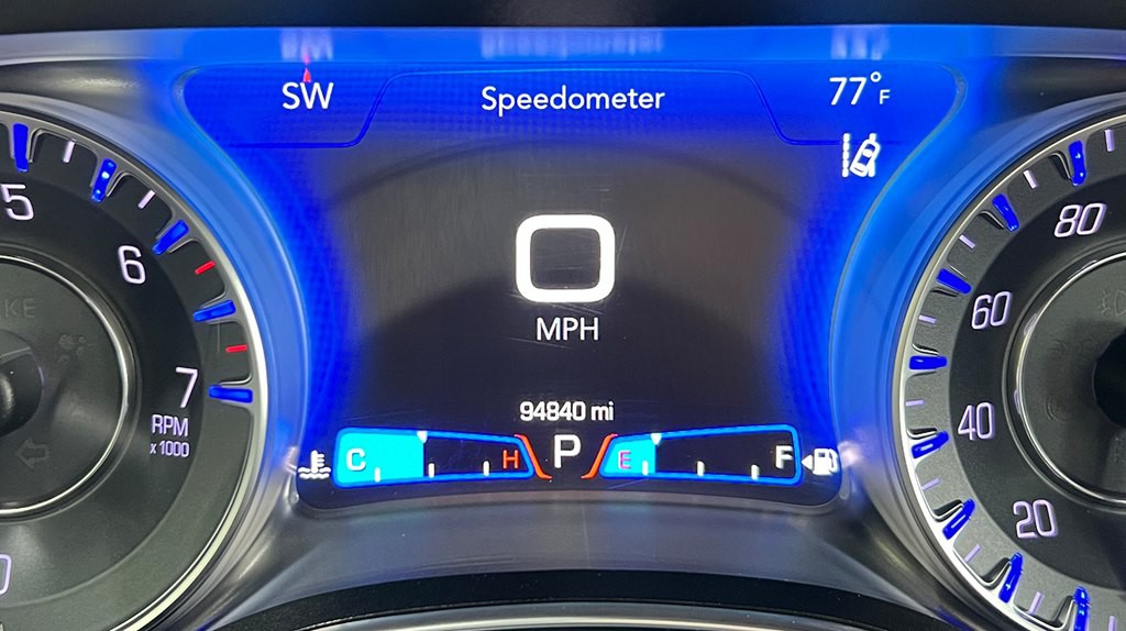 2020 Chrysler 300 Image 12